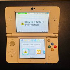 NEW 3ds boxed