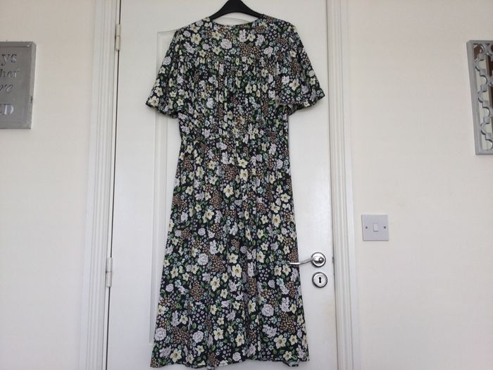 Dress Boohoo floral dress size 14
