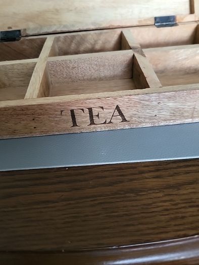 Wooden box 6 compartments