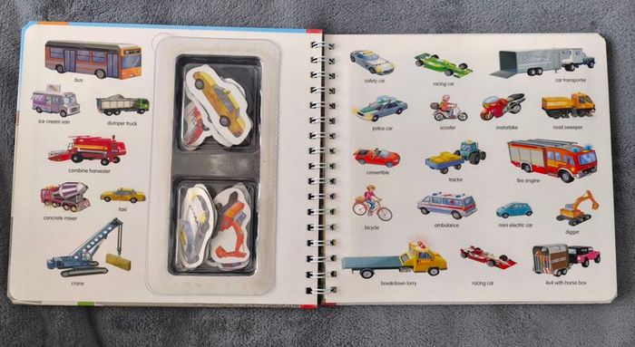 "Vehicles" book whit 24 magnets