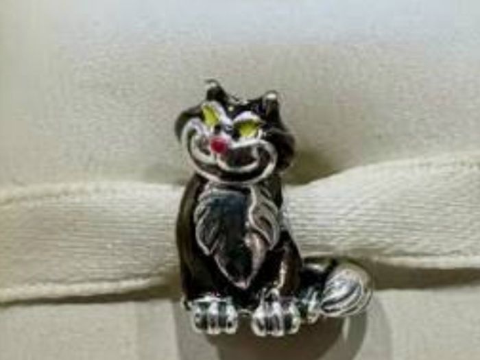 Pandora Disney Villains Lucifer Cinderella Charm  New
