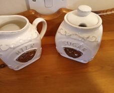 Farmyard Sugar Pot/Milk Jug, Vintage