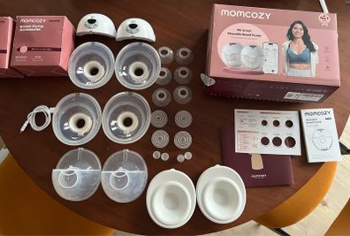 Momcozy M5 Smart APP-Controlled Wearable Breast Pump (Double Set)