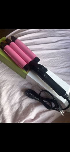 Hair wand. Beach waver