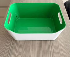 Storage box