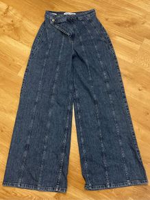 Social Tourist - 5R w27 - Ultra High Rise Baggy Jeans