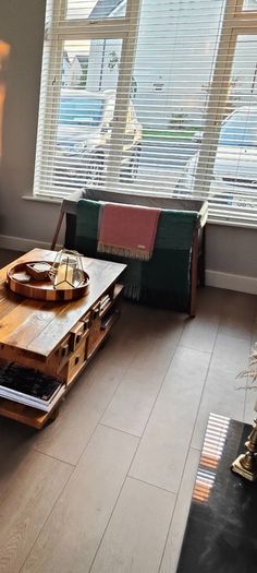 Travel cot