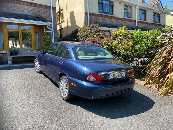 Jaguar X-Type 2010