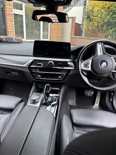 211 BMW 520 M Sport touring MHEV