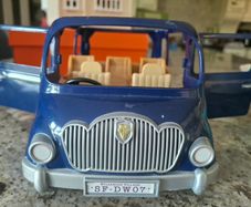 sylvanian Family 7 seater mini van