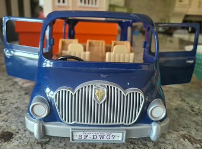sylvanian Family 7 seater mini van