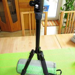 Lightweight tripod