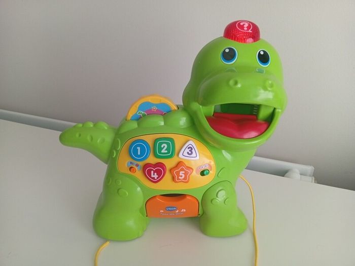 vtech feed me dino