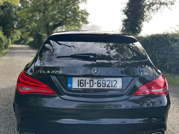 Mercedes Benz Cla Shooting brake Amg