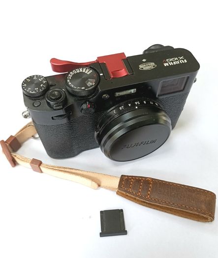 Fujifilm X100V