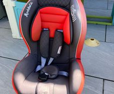 Cuddle Co car seat