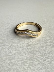 9ct gold real diamond ring size L free post quick sale