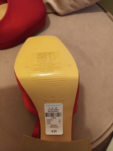 Pillar box red womens shoes