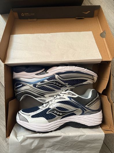 Saucony ProGrid Omni 9