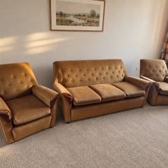 Retro 3-Piece Suite.