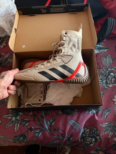 Adidas speedex 23  size 9 uk