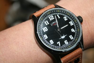 Limit Men's  Leather Strap Watch