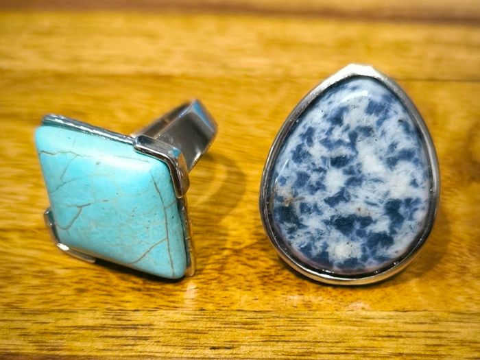 2x   rings with natural stone