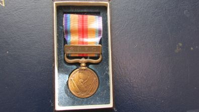 Japanese China Incident Medal 1937.Bronze medal in case.