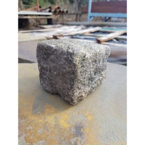 Reclaimed Cobblestone Granite