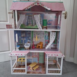 Doll House