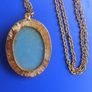 A nicely made and attractive PORTRAIT CAMEO pendant with neck chain Image 4