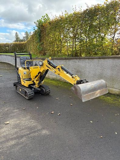 Yanmar sv08 micro digger