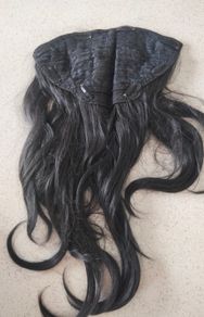 3 piece wavy clip in extensions by Hairspray