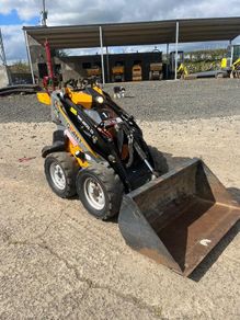 Skid steer