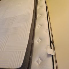 Free Inofia double mattresses