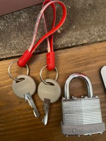 Lock and 2 keys