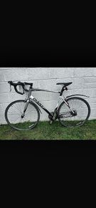 Giant Defy road bike