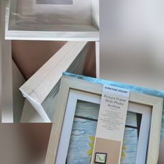 Pictures frame