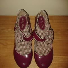 Ruby Shoos Sz 7 Minelli Wine Mary Janes