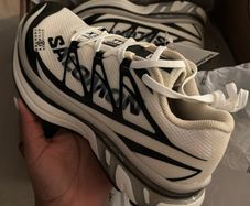 Salomon women trainer