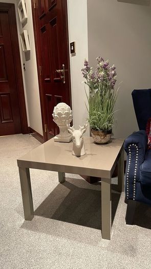 occaisional table