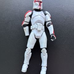 Star Wars Legacy Saga Legends Red Clone Trooper Officer (2008)