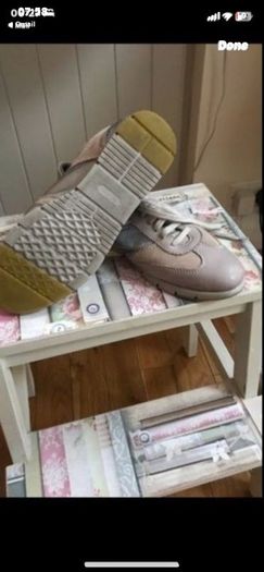Soft leather size 7