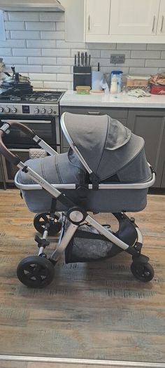 Panorama XTi by Babylo 2-in-1 Travel System with EnfaSafe i-Size R129 Car Seat Granite. Buggy/Pram & Carseat