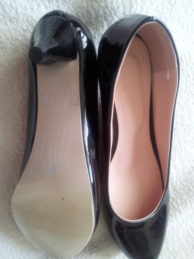 Court Shoes UK 10