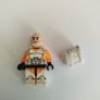 Lego Star Wars sw0522 Clone Trooper, 212th Attack Battalion (Phase 2) minifigure - Orange Arms, Dirt Stains, Scowl Image 4
