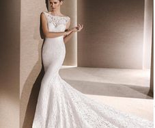 La Sposa Ray lace wedding dress and veil