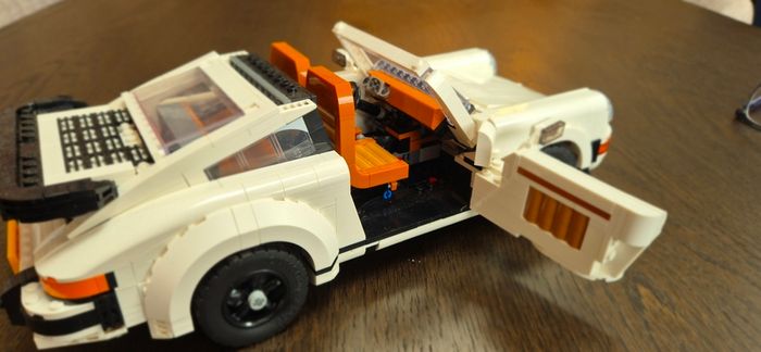 Lego Porsche 911 Turbo #10295