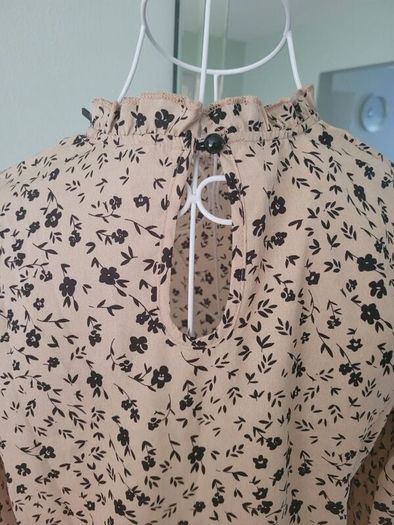 bnwt Frenchy blouse