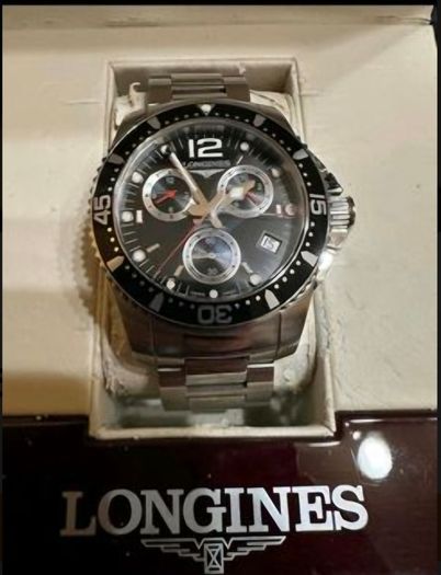 Longines Hydroconquest Watch (Quarts).